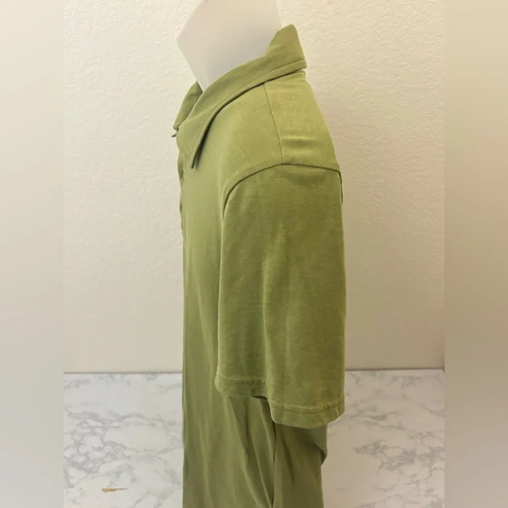 And Now This Men's Knit Polo Shirt  Size M Green Short Sleeve Shirt - Picture 2 of 5
